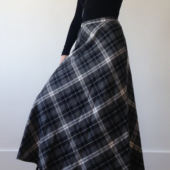 Limité - Grey & White Plaid Maxi Skirt - Picture 4 of 13
